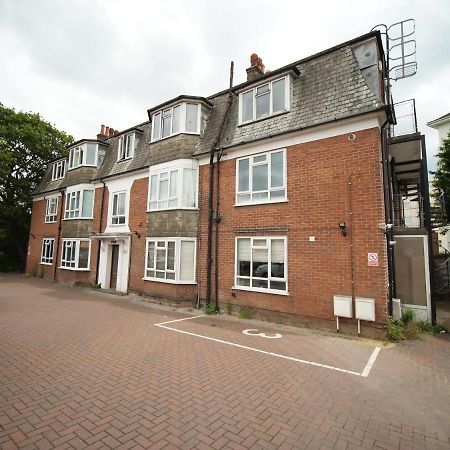Large 3 Bedroom & 2 Bath - Ground Floor With Parking บอร์นมัธ ภายนอก รูปภาพ