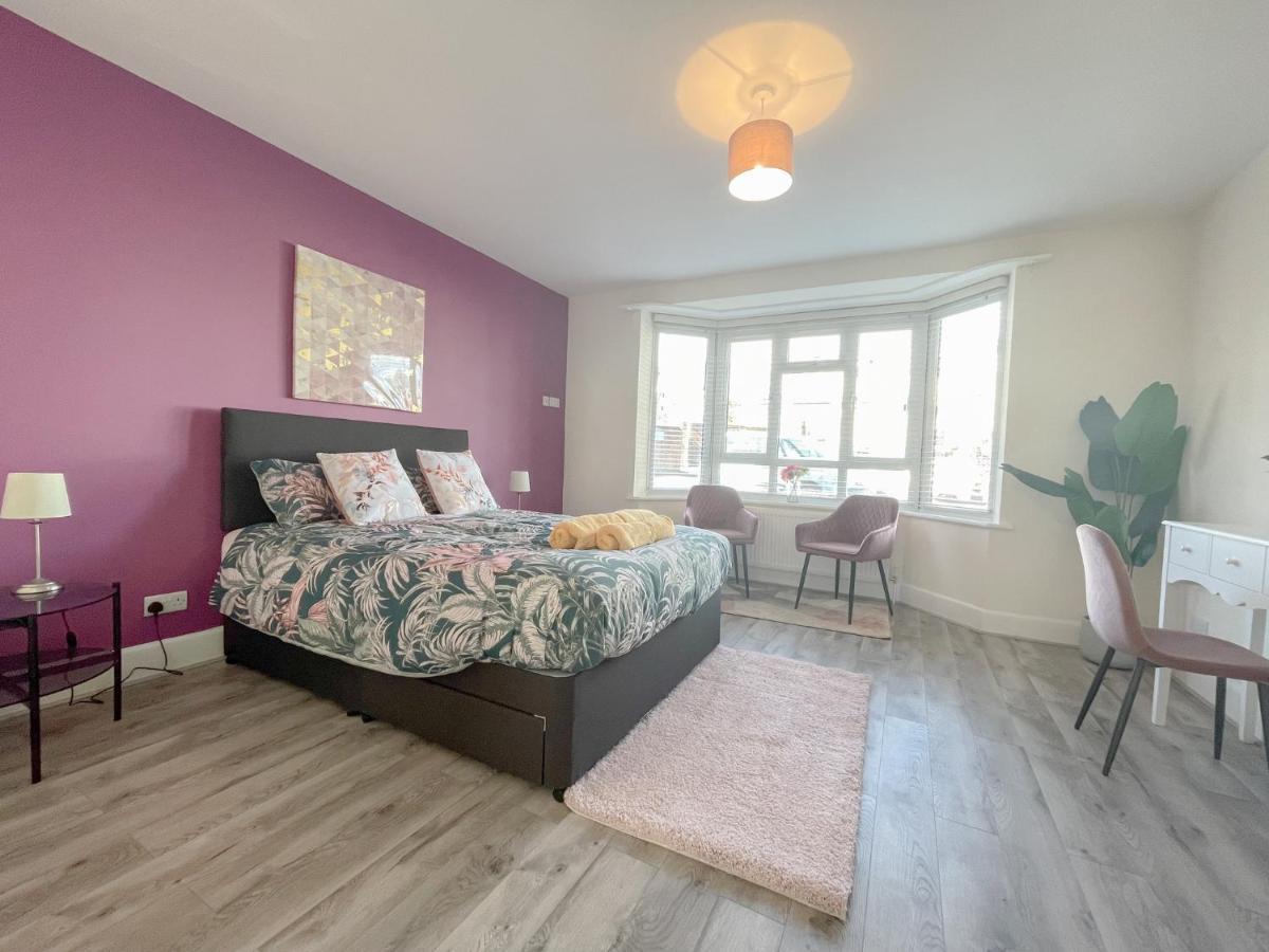 Large 3 Bedroom & 2 Bath - Ground Floor With Parking บอร์นมัธ ภายนอก รูปภาพ